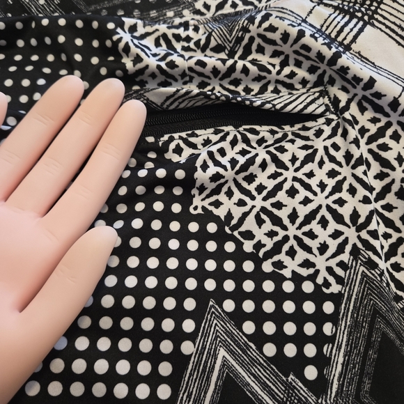 Callaway Golf Black White Skort Size L Activewear Sporty Stretch Active Preppy - Picture 8 of 16